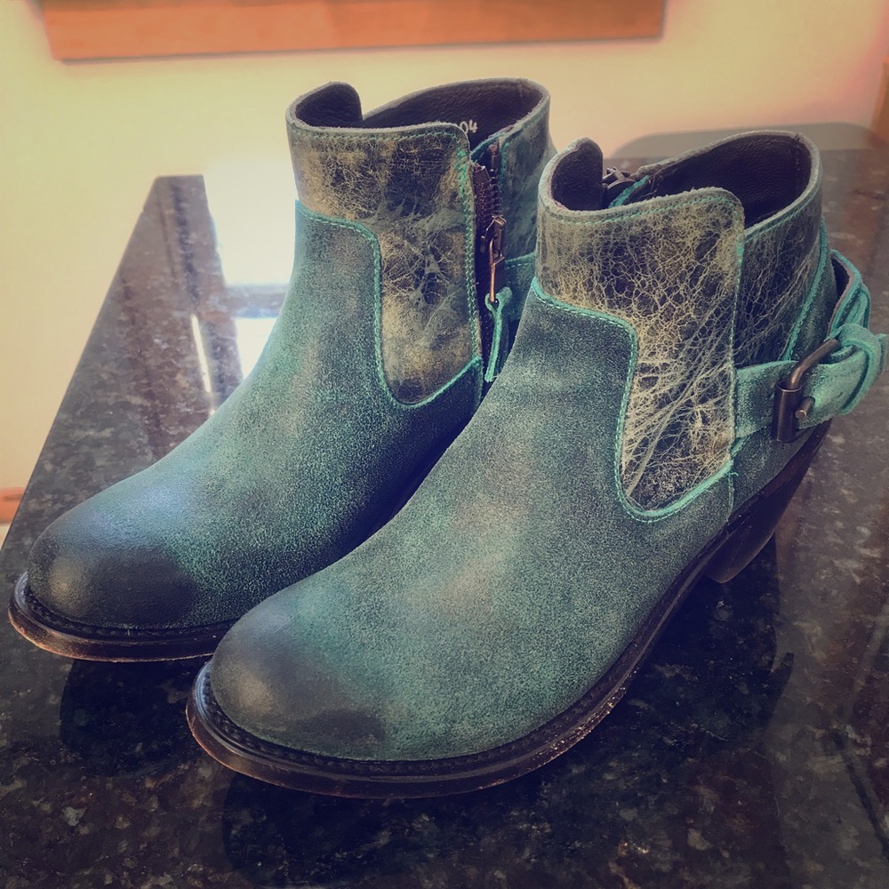 Aqua JD Dillon Cowgirl Style Booties